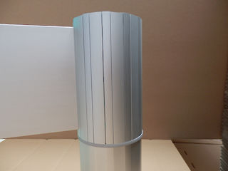 Durch die eingeschobenen Füllprofile entsteht eine geschlossene Säulenoptik