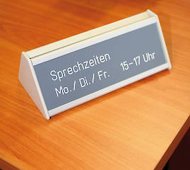 Tischaufsteller mit Dreieckclipp