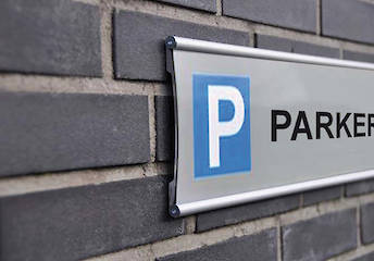 Hinweisschild mit System PRIMUS-Wegweiser