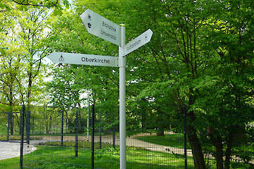 Wegweiser dreifach eloxiert